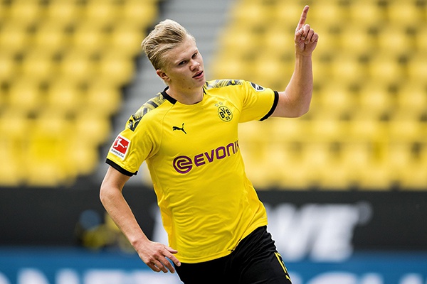 博主：梅州客家边后卫茹子楠将加盟北京国安